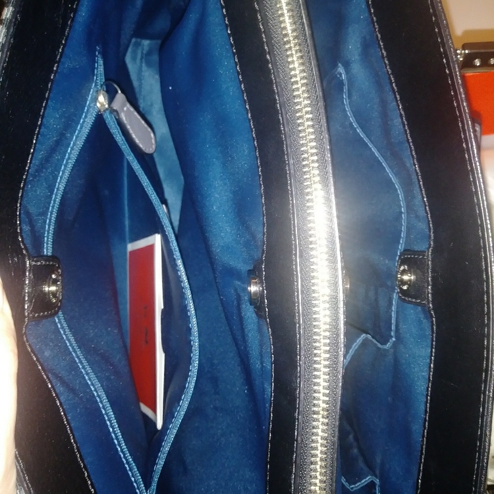 Coach purse - Picture 3 of 5